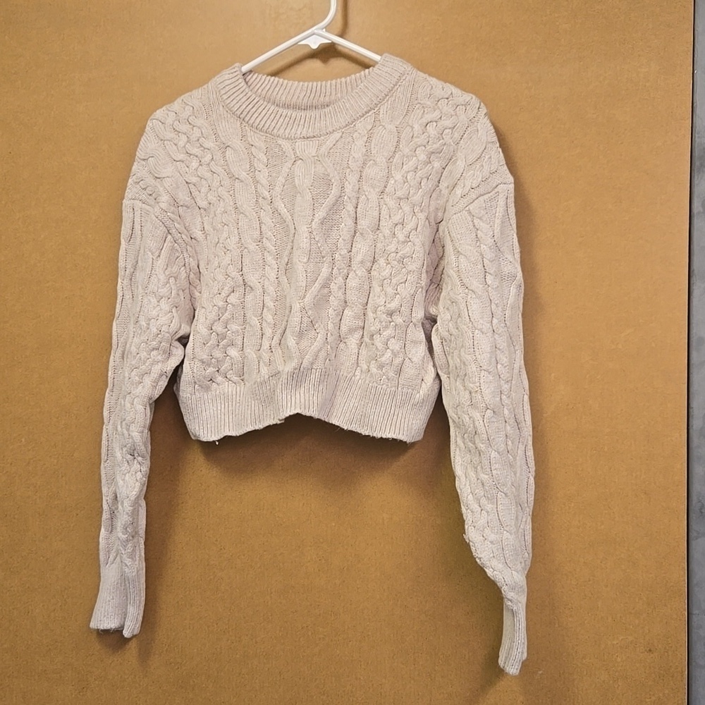 Garage Size S Oatmeal Cropped Cable Knit Sweater
